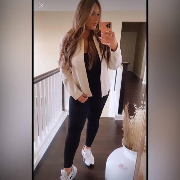 Button up Jacket - Picture 1 of 4